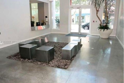Condo in Miami, Florida, 1 bedroom № 2186356 - photo 15