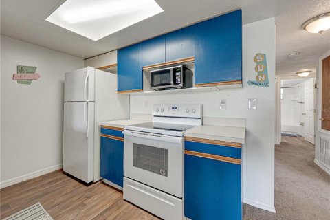 Купить кондоминиум в Киссимми, Флорида 8 комнат, 119.57м2, № 2156731 - фото 5