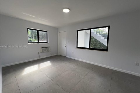 Appartement à louer à Miami, Floride: 2 chambres, 64.57 m2 № 1999585 - photo 8