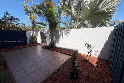 Condo in Davie, Florida, 3 bedrooms  № 2050296 - photo 4