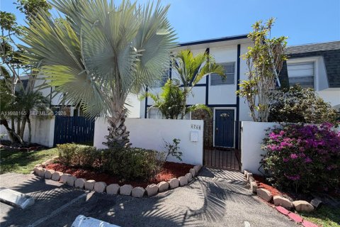 Condo in Davie, Florida, 3 bedrooms  № 2050296