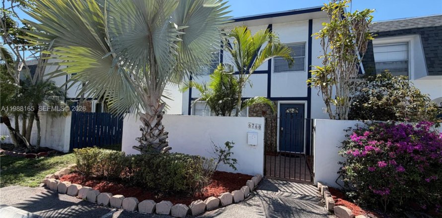 Condo in Davie, Florida, 3 bedrooms  № 2050296