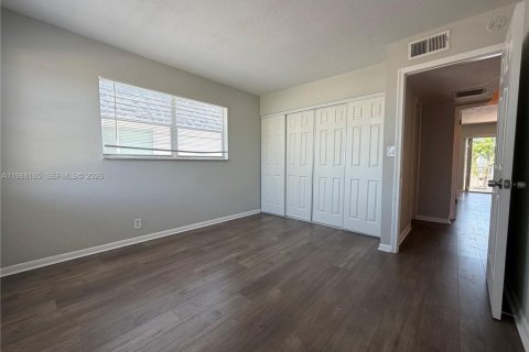 Condo in Davie, Florida, 3 bedrooms  № 2050296 - photo 26