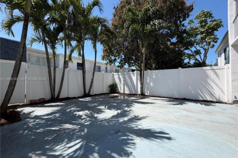 Condo in Davie, Florida, 3 bedrooms  № 2050296 - photo 18