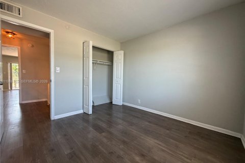 Condo in Davie, Florida, 3 bedrooms  № 2050296 - photo 24