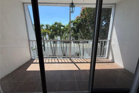 Condo in Davie, Florida, 3 bedrooms  № 2050296 - photo 30