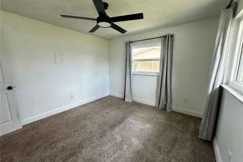 House in Deltona, Florida 3 bedrooms, 102.56 sq.m. № 1878201 - photo 8
