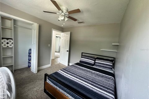 House in Deltona, Florida 3 bedrooms, 102.56 sq.m. № 1878201 - photo 9
