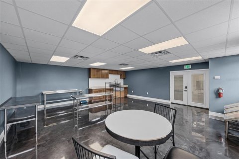 Immobilier commercial à vendre à Orlando, Floride: 145.11 m2 № 1844641 - photo 7