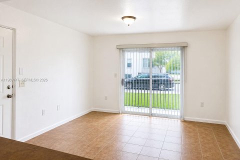 Condo in Homestead, Florida, 1 bedroom  № 2269647 - photo 7