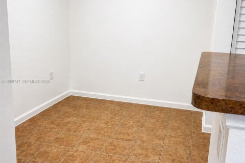 Condo in Homestead, Florida, 1 bedroom  № 2269647 - photo 8