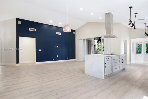 Купить виллу или дом в Плантация, Флорида 3 спальни, 179.21м2, № 1924904 - фото 12
