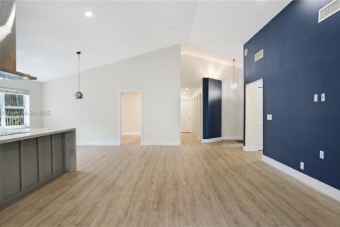 Купить виллу или дом в Плантация, Флорида 3 спальни, 179.21м2, № 1924904 - фото 24