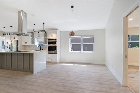 Купить виллу или дом в Плантация, Флорида 3 спальни, 179.21м2, № 1924904 - фото 11