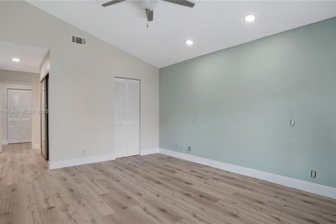 Купить виллу или дом в Плантация, Флорида 3 спальни, 179.21м2, № 1924904 - фото 30