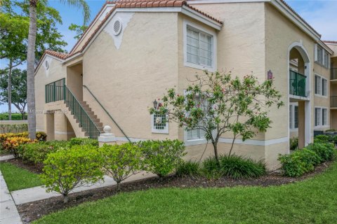 Condo in West Palm Beach, Florida, 2 bedrooms  № 1857236 - photo 19