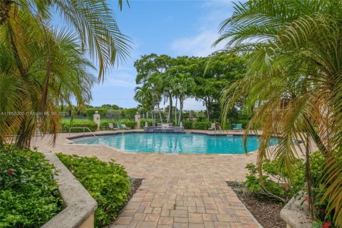 Condo in West Palm Beach, Florida, 2 bedrooms  № 1857236 - photo 21