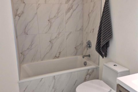Condominio en venta en Sunrise, Florida, 2 dormitorios, 100.33 m2 № 2242799 - foto 12