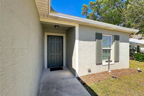 Villa ou maison à vendre à Port St. Lucie, Floride: 4 chambres, 170.29 m2 № 2057306 - photo 3