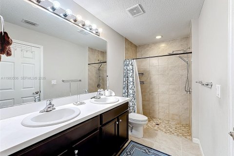 Villa ou maison à vendre à Port St. Lucie, Floride: 4 chambres, 170.29 m2 № 2057306 - photo 19