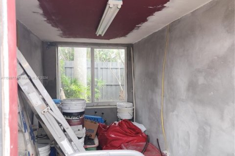 House in Dania Beach, Florida 3 bedrooms, 134.8 sq.m. № 1984758 - photo 23