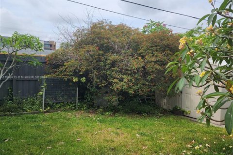 House in Dania Beach, Florida 3 bedrooms, 134.8 sq.m. № 1984758 - photo 27