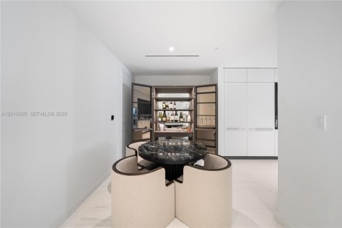 Copropriété à vendre à Miami, Floride: 3 chambres, 254.74 m2 № 2178005 - photo 17
