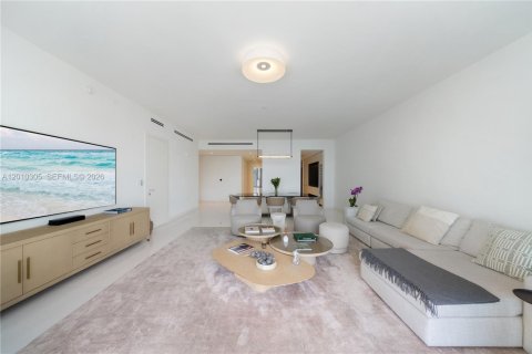 Copropriété à vendre à Miami, Floride: 3 chambres, 254.74 m2 № 2178005 - photo 15