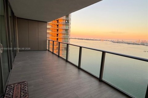 Condo in Miami, Florida, 2 bedrooms  № 2003882