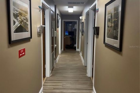Commercial property in Ormond Beach, Florida 250.37 sq.m. № 2237619 - photo 16