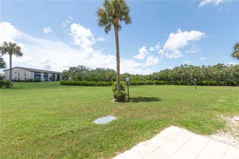 Copropriété à vendre à New Port Richey, Floride: 1 chambre, 68 m2 № 1906968 - photo 23