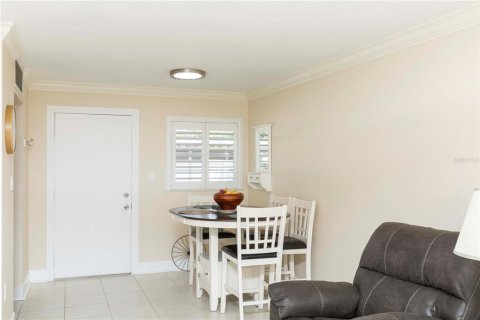 Copropriété à vendre à New Port Richey, Floride: 1 chambre, 68 m2 № 1906968 - photo 11