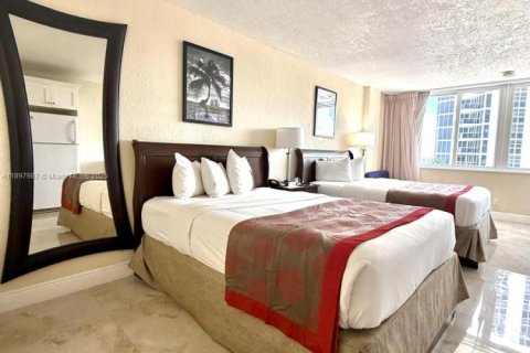 Copropriété à vendre à Sunny Isles Beach, Floride: 39.02 m2 № 1949696 - photo 12