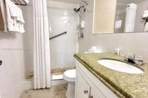 Copropriété à vendre à Sunny Isles Beach, Floride: 39.02 m2 № 1949696 - photo 22