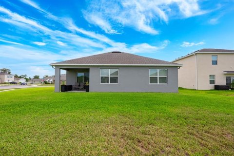 House in Sanford, Florida 4 bedrooms, 169.83 sq.m. № 1870923 - photo 8