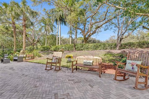 Villa ou maison à vendre à Weston, Floride: 5 chambres, 321.91 m2 № 2398154 - photo 30
