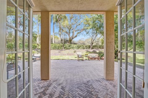 Villa ou maison à vendre à Weston, Floride: 5 chambres, 321.91 m2 № 2398154 - photo 26