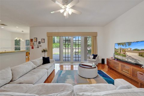 Villa ou maison à vendre à Weston, Floride: 5 chambres, 321.91 m2 № 2398154 - photo 22