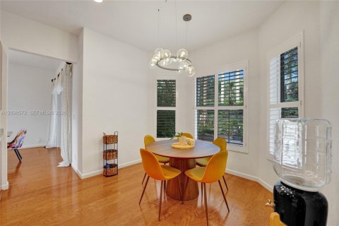 Villa ou maison à vendre à Weston, Floride: 5 chambres, 321.91 m2 № 2398154 - photo 17