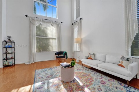 Villa ou maison à vendre à Weston, Floride: 5 chambres, 321.91 m2 № 2398154 - photo 12