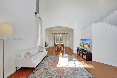 Villa ou maison à vendre à Weston, Floride: 5 chambres, 321.91 m2 № 2398154 - photo 13