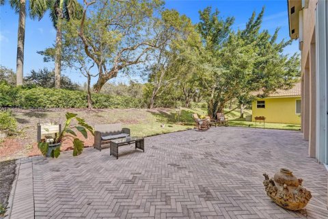 Villa ou maison à vendre à Weston, Floride: 5 chambres, 321.91 m2 № 2398154 - photo 29