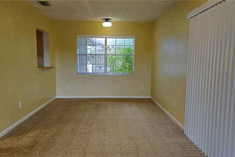 Casa en alquiler en Spring Hill, Florida, 2 dormitorios, 122.17 m2 № 1812571 - foto 3