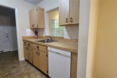 Casa en alquiler en Spring Hill, Florida, 2 dormitorios, 122.17 m2 № 1812571 - foto 12
