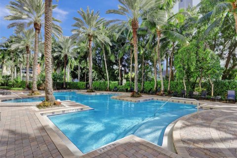 Condominio en venta en Sunny Isles Beach, Florida, 2 dormitorios, 95.13 m2 № 1966577 - foto 23