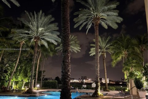 Condominio en venta en Sunny Isles Beach, Florida, 2 dormitorios, 95.13 m2 № 1966577 - foto 20