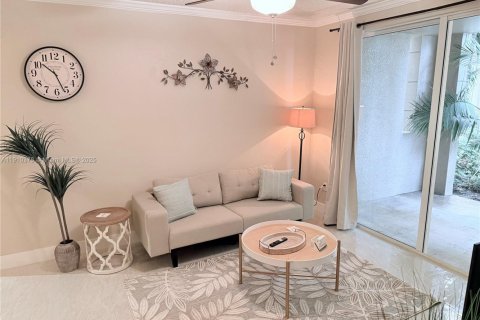 Condominio en venta en Sunny Isles Beach, Florida, 2 dormitorios, 95.13 m2 № 1966577 - foto 7