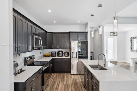 Casa en venta en Cape Coral, Florida, 3 dormitorios, 170.94 m2 № 2030626 - foto 11