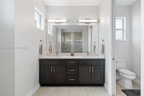 Casa en venta en Cape Coral, Florida, 3 dormitorios, 170.94 m2 № 2030626 - foto 20