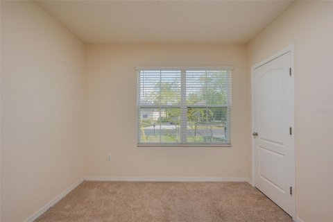 House in Kissimmee, Florida 4 bedrooms, 173.91 sq.m. № 2111898 - photo 13